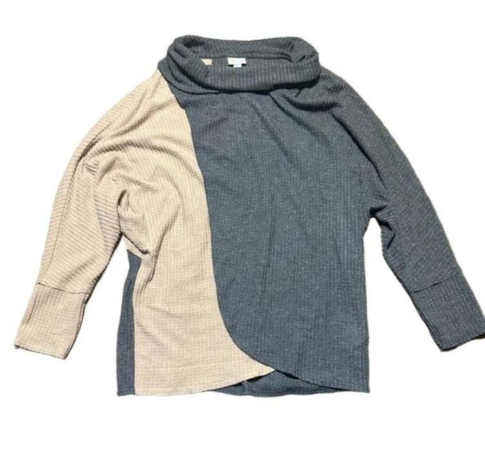 LuLaRoe Kristen Cowl Neck Pullover Sweater Gray and Tan Waffle Knit Size L
